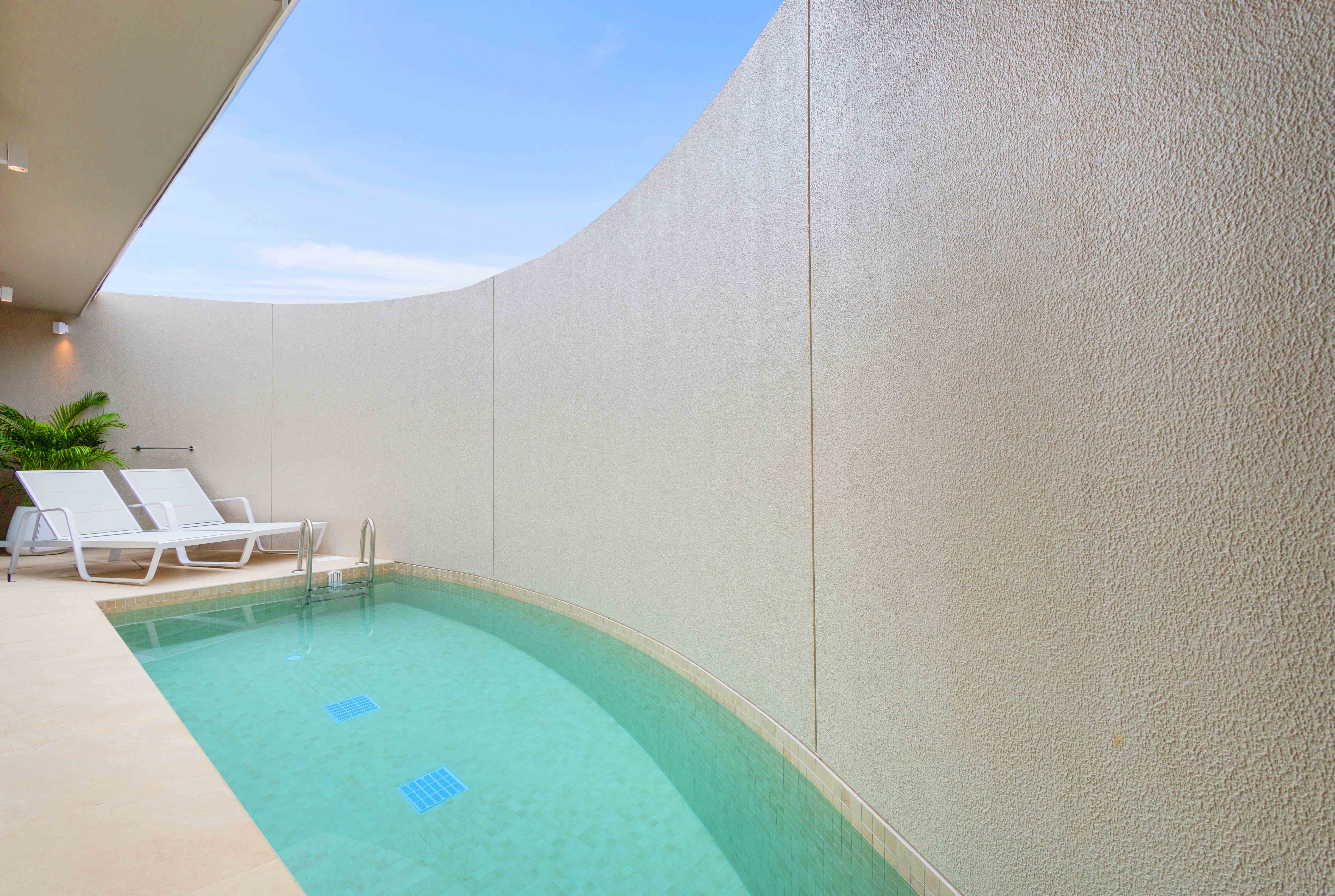 12 CKR One Bedroom Pool Villa 06.jpg